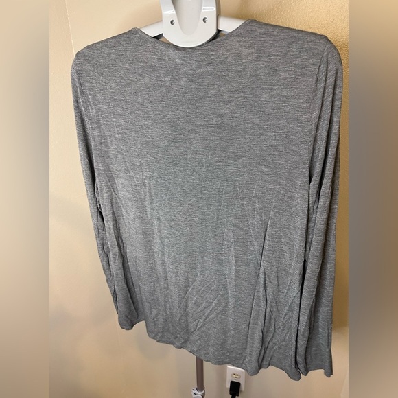 Soma Chico's Heather Gray Long Sleeve Top - Picture 4 of 4